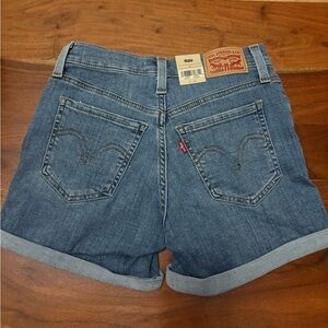Brand New Levi's Classic Blue Jean Shorts for Women